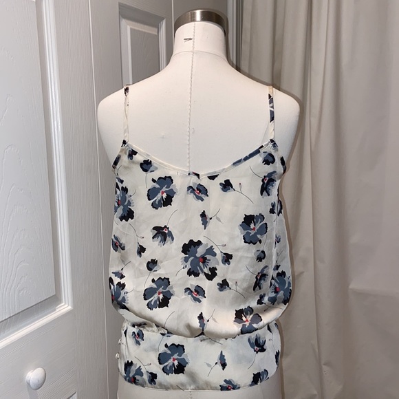 LC Lauren Conrad Sleeveless Floral Banded Top - Picture 3 of 5